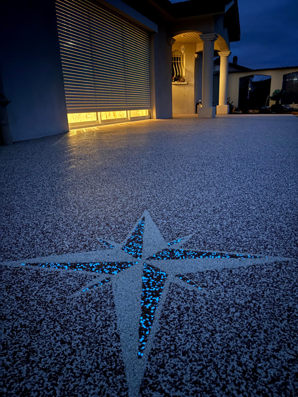 dessin et personnalisation en moquette de marbre, tapis de pierre en Rhône Alpes 