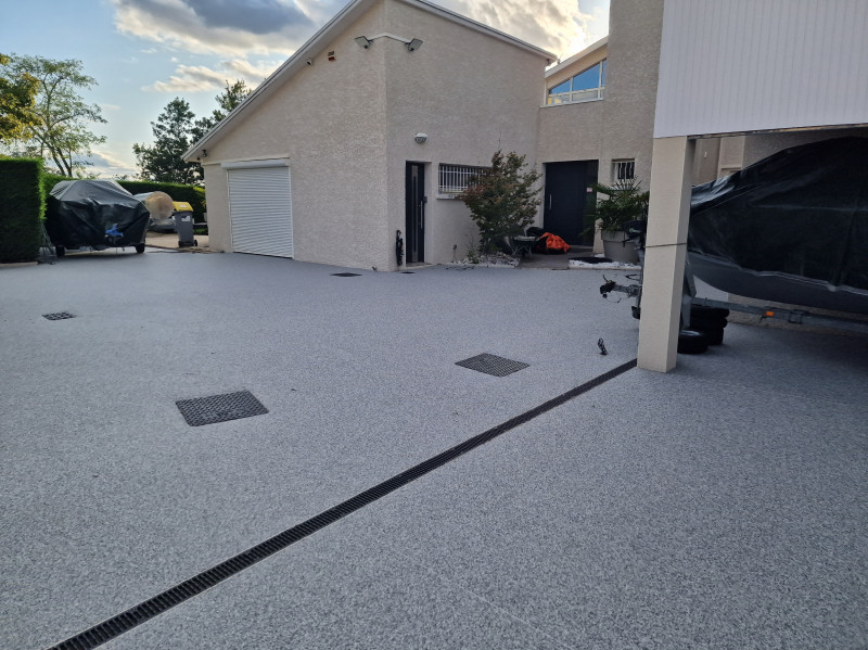 Terrasse en moquette de marbre, tapis de pierre sur lyon 
