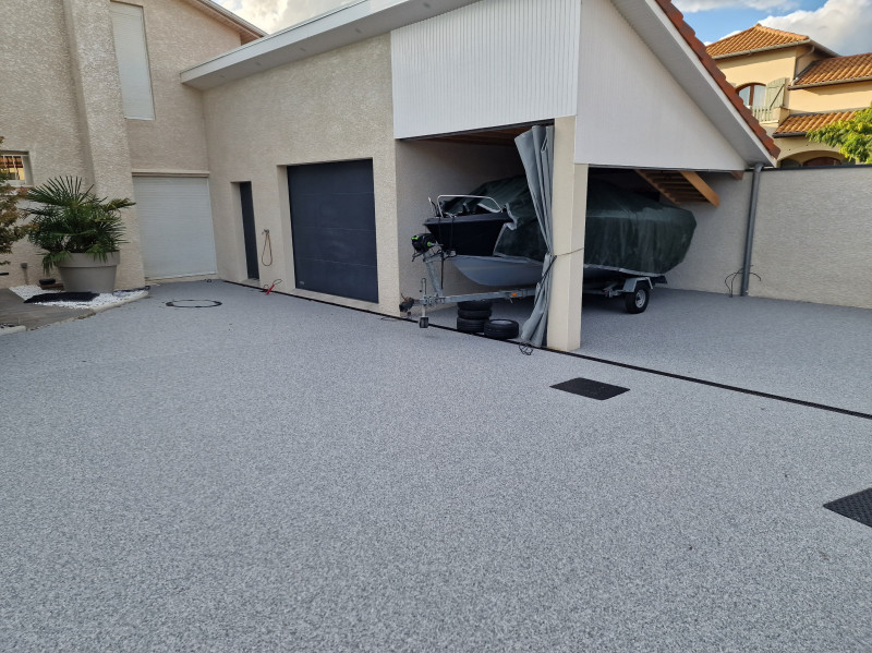 Terrasse en moquette de marbre, tapis de pierre sur lyon 